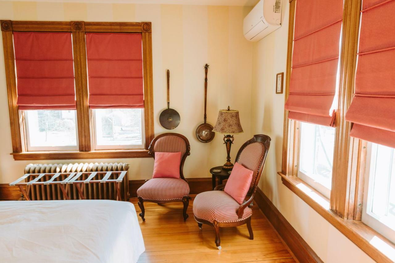 Alicion Bed & Breakfast Lunenburg Kültér fotó